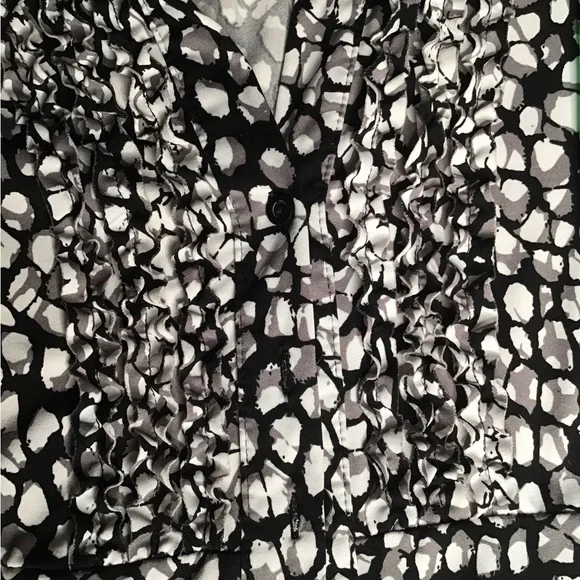 Reitmans Black & White Women’s Short Sleeves Top Size US S - Picture 9 of 15